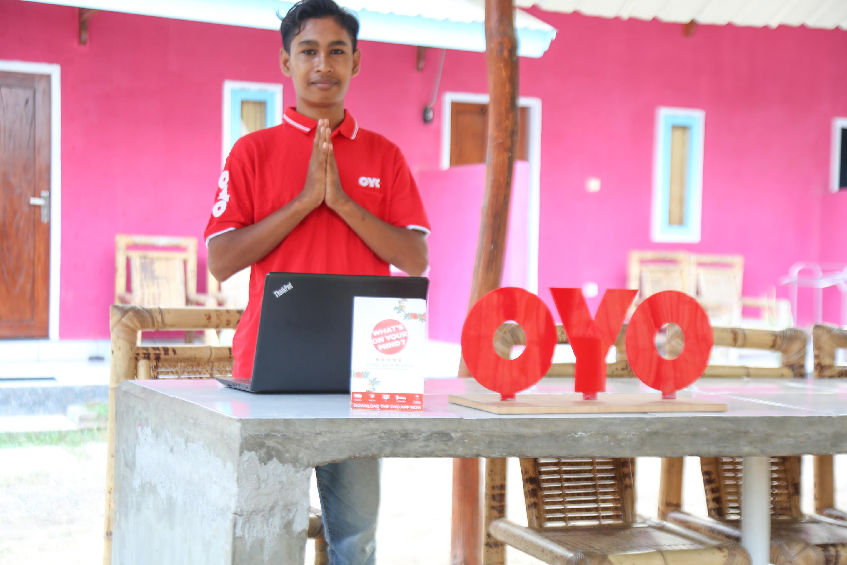 Oyo 1662 Zury Homestay Kuta  Екстер'єр фото