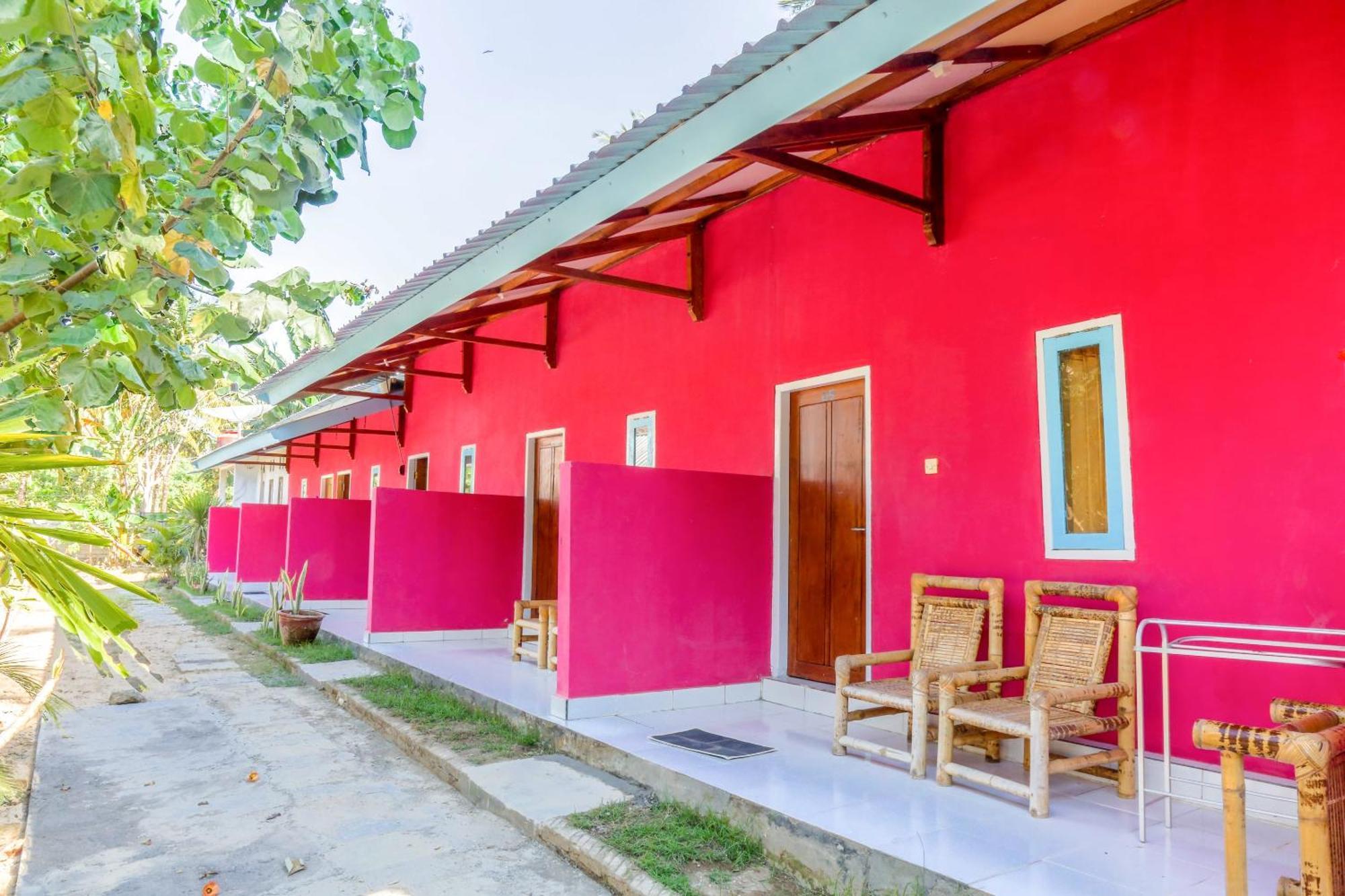 Oyo 1662 Zury Homestay Kuta  Екстер'єр фото