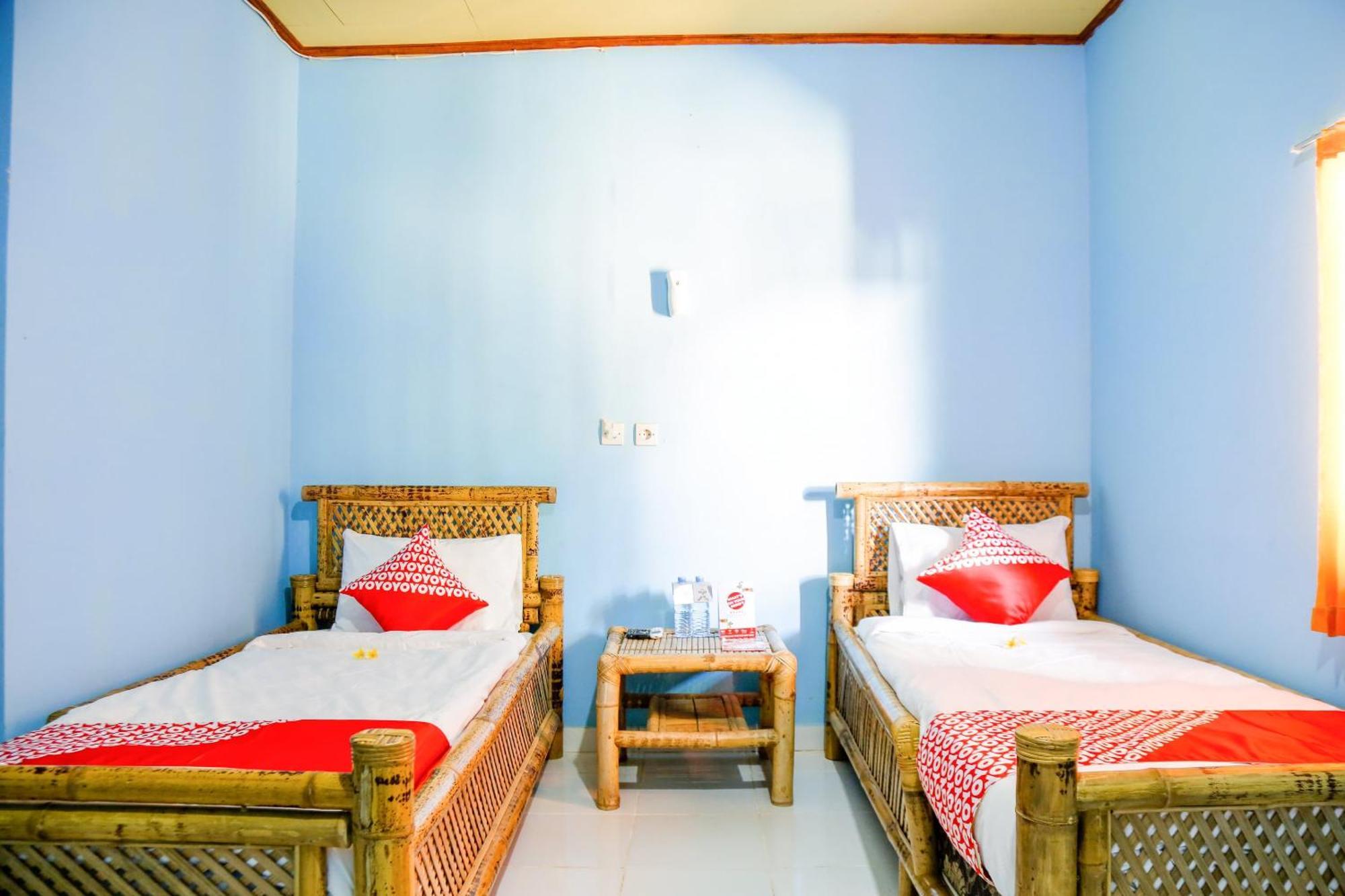 Oyo 1662 Zury Homestay Kuta  Екстер'єр фото